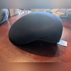 Saks Fifth Avenue Navy Driver Cap Large